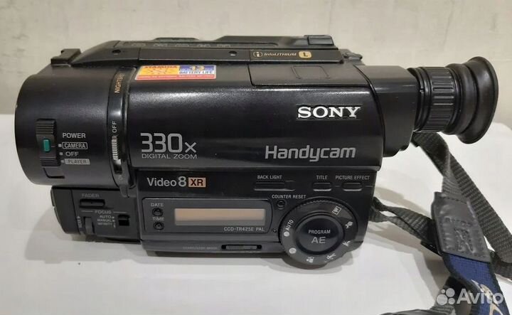 Видеокамера Sony CCD-TR425E Handycam+Сумка+З/устр+