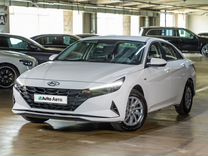 Hyundai Elantra 1.6 AT, 2021, 56 378 км, с пробегом, цена 2 167 000 руб.