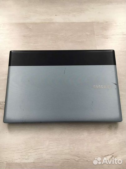 Ноутбук Samsung RV520