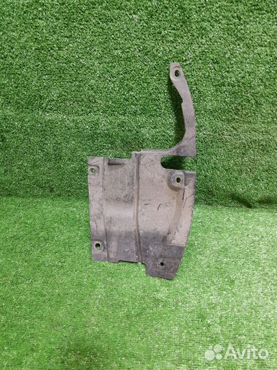 Пыльник двигателя правый мазда 6 gh