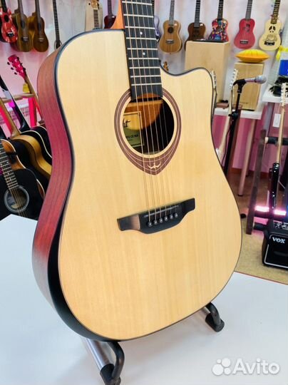 Электроакустическая гитара Flight Новая