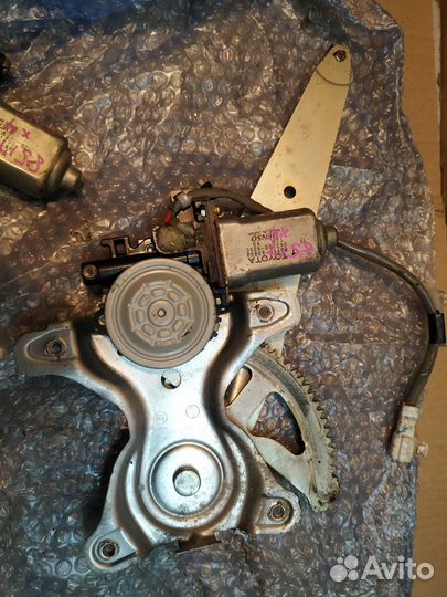 Стеклоподъемники Toyota Altezza/Lexus комплект 4шт