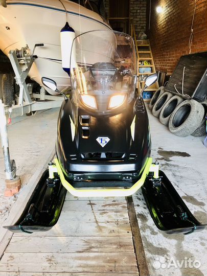 Бурлак Азимут-680куб,24 л.с,4-так 2023г