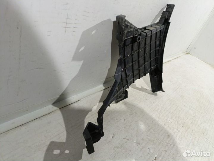 Воздуховод бампера передний правый Hyundai Sonata