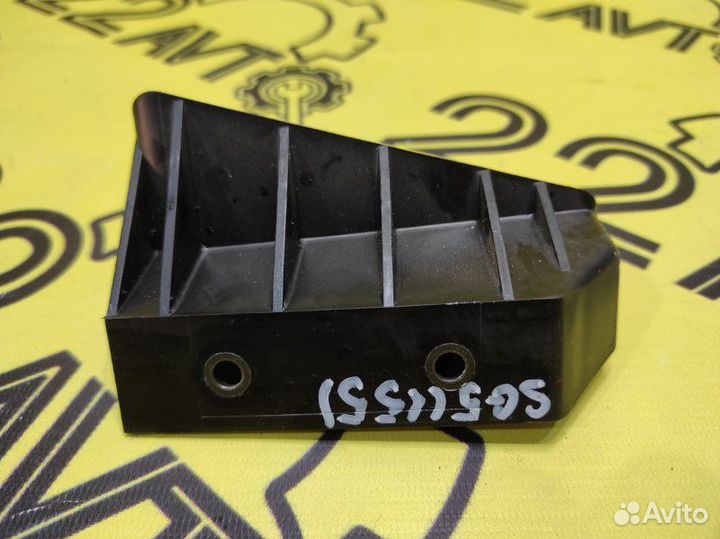 Подставка под ногу Subaru Forester SG5 EJ205 (2.0L