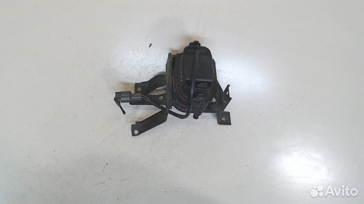 Фара противотуманная Mitsubishi Carisma, 2003