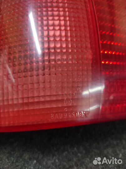 Фонарь задний левый оригинал ауди 80 b4