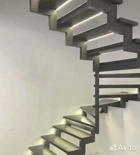 Подсветка лестницы с датчиком движения