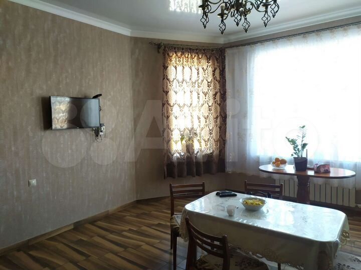 Дом 170 м² на участке 6,5 сот.