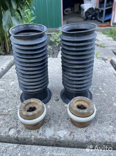 Пыльник стойки