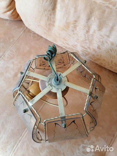 Cветильник настенный бра и люстры