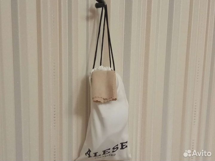 Солнцезащитные очки polaroid