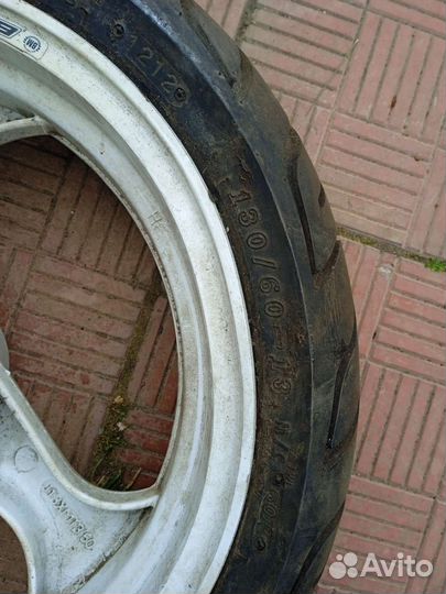 Переднее колесо