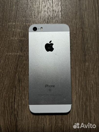 iPhone SE, 32 ГБ