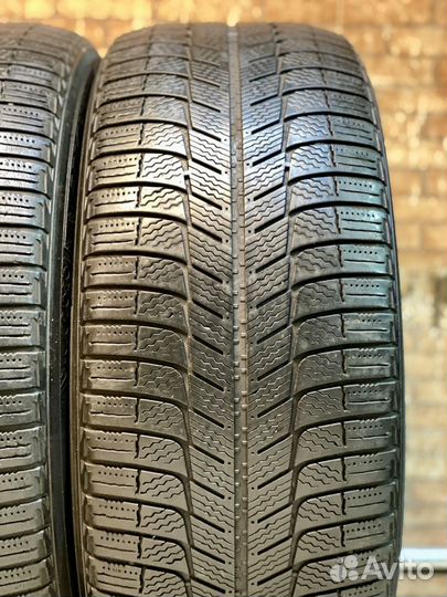 Michelin X-Ice 3 235/55 R17 99H