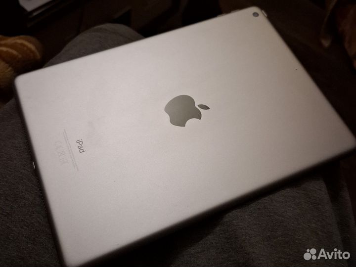 Планшет Apple iPad 6 32Гб