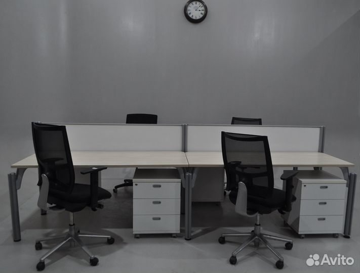 Офисный стол бенч