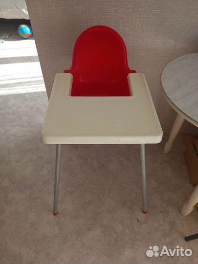 Стульчик для кормления IKEA со столиком