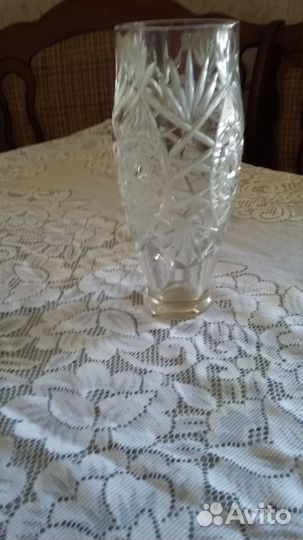 Большая хрустальная ваза