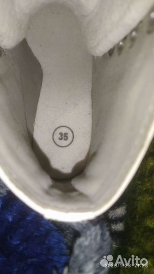 Коньки фигурные Graf montana gold 35р