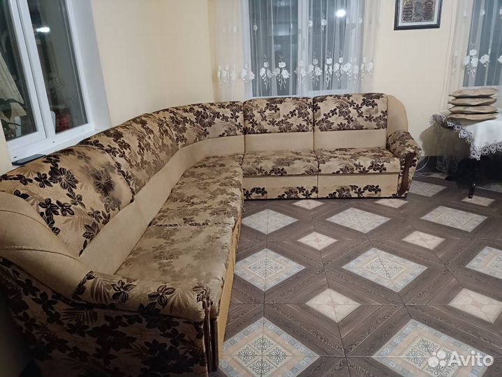 Диван уголок