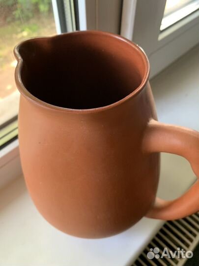 Глиняный кувшин-крынка