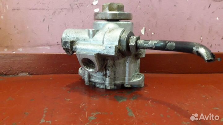 Насос гура Фольксваген Т4 2.4