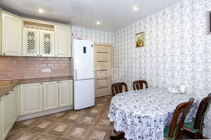 3-к. квартира, 73,2 м², 8/10 эт.