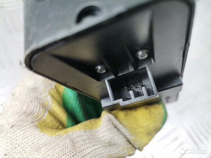 Блок управления стеклоподъемниками Volvo C30 2009