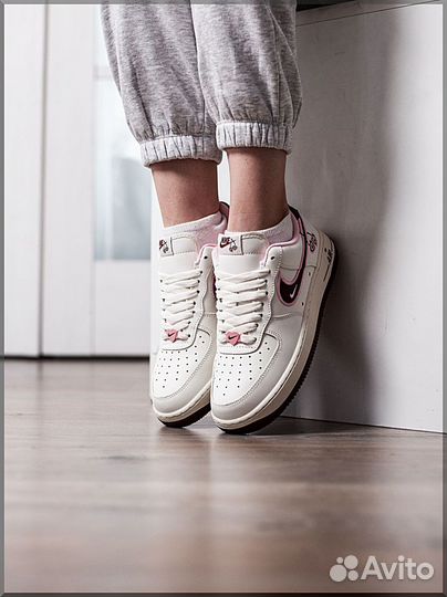 Nike Dunk Low Barbie