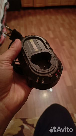 Акб и зарядка worx