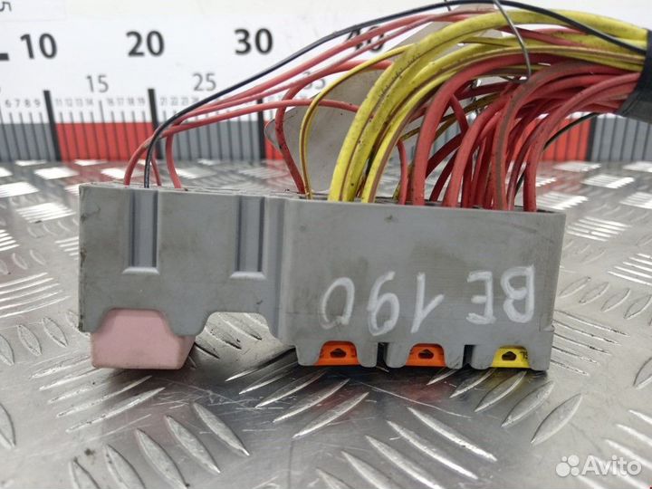 Блок предохранителей Renault Scenic 2 рест. 2007