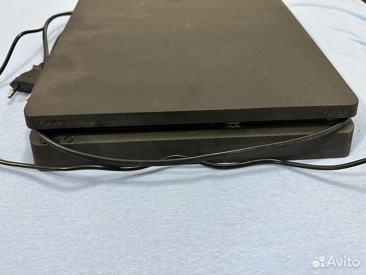 Игровая приставка ps4 slim 1tb