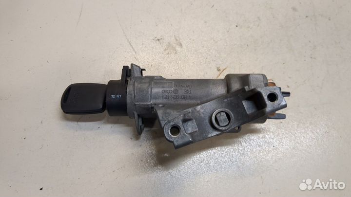 Замок зажигания Skoda SuperB, 2002