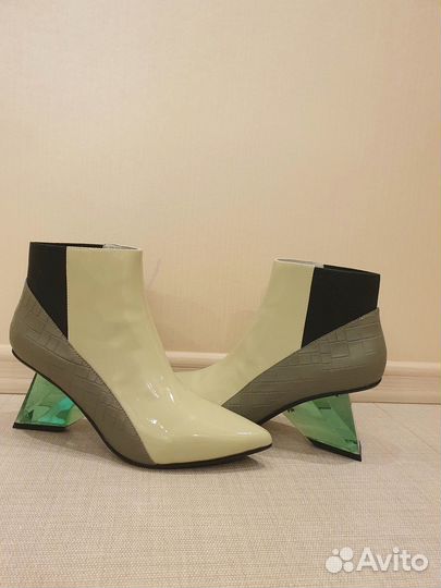 Ботильоны United Nude 40 (39) размер новые