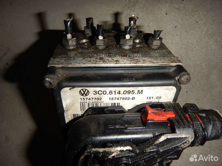 Блок ABS Volkswagen Passat B5 рест. 2005