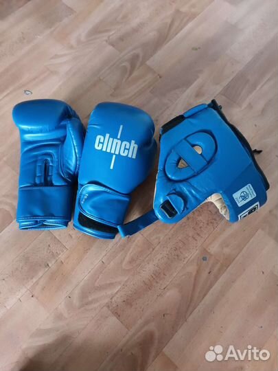 Боксерские перчатки