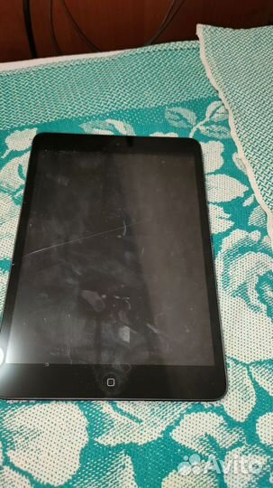 Apple iPad mini 64Gb Wi-Fi Black (MD530RS/A)
