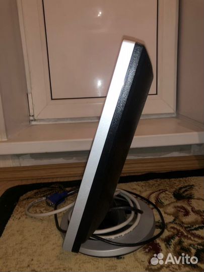 ЖК монитор 15