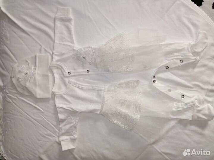 Конверт и костюм на выписку для новорождённой