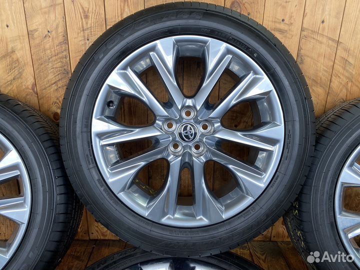 Оригинальные колеса Toyota Highlander XU70 R20