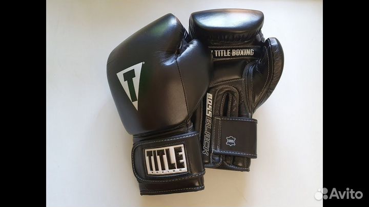 Боксерские перчатки Title кожаные