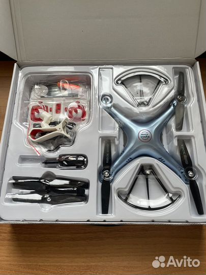 Квадрокоптер с камерой syma