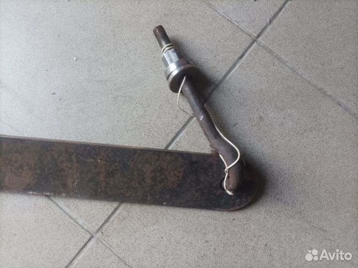 Замок для сарая дачи