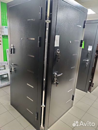 Дверь входная металлическая