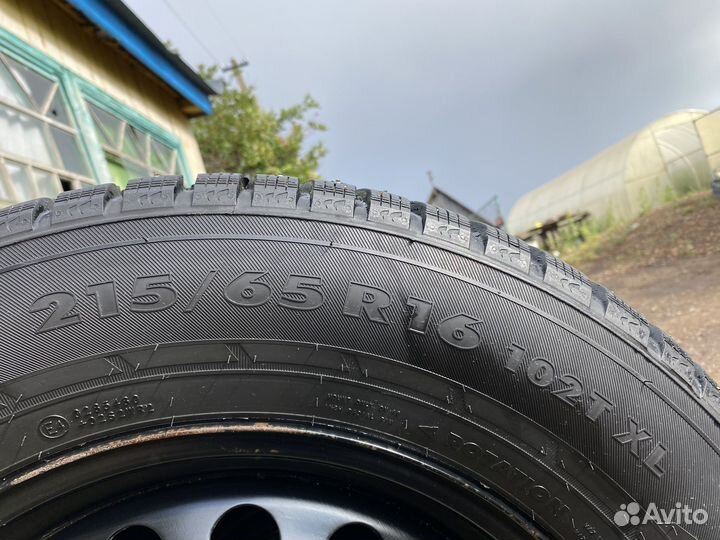Nokian Tyres Nordman 7 SUV 215/65 R16 102