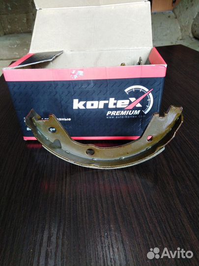 Колодки стояночного тормоза korte