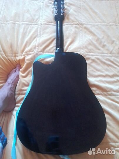 Электроакустическая гитара