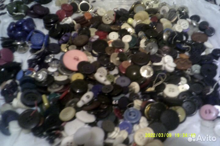 Пуговицы.(2000шт).Новые