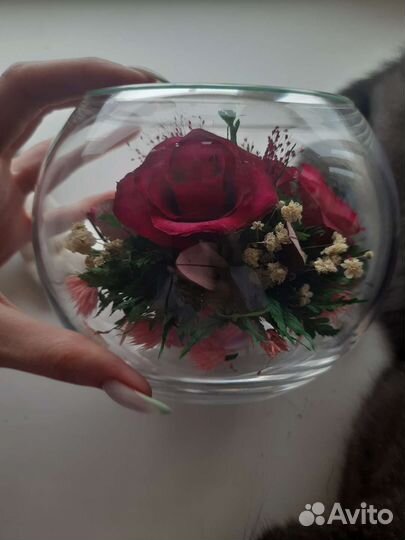 Цветы в колбе